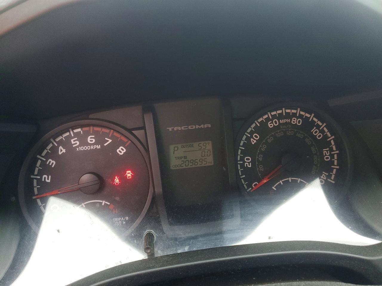 2017 Toyota Tacoma SR