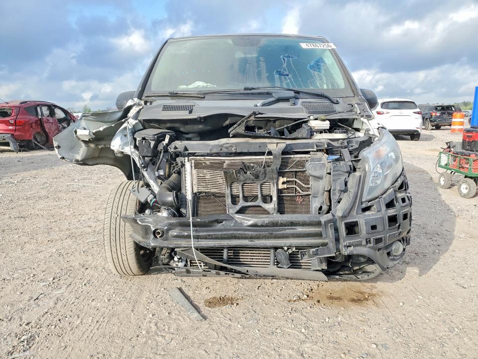 2016 Mercedes-Benz Metris