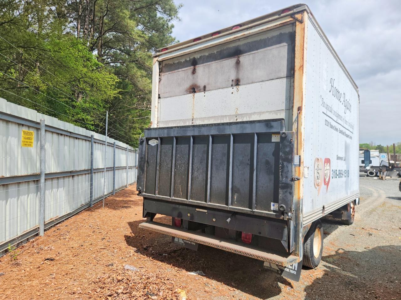 1998 Isuzu NPR BOX Truck