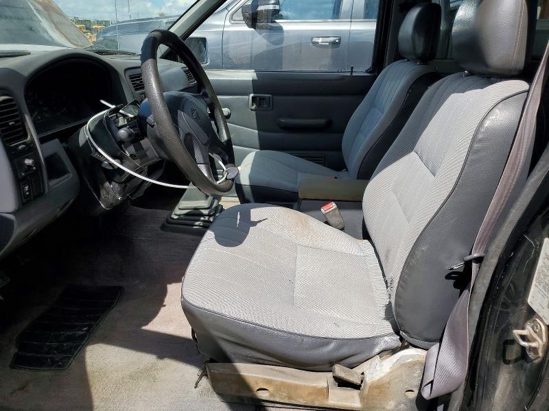 1995 Nissan Truck XE V6