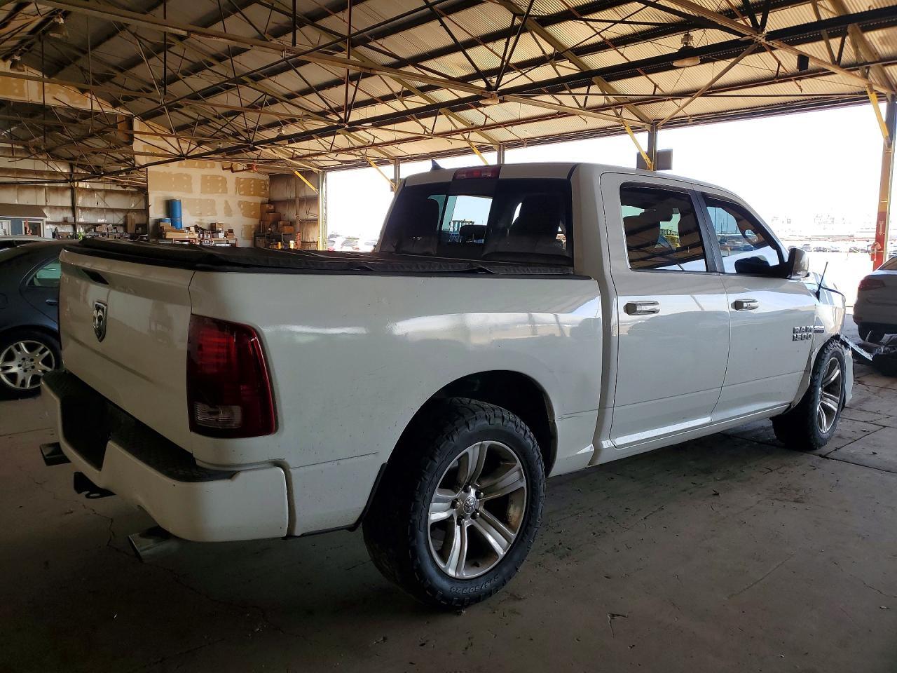 2015 Dodge RAM 1500 Sport