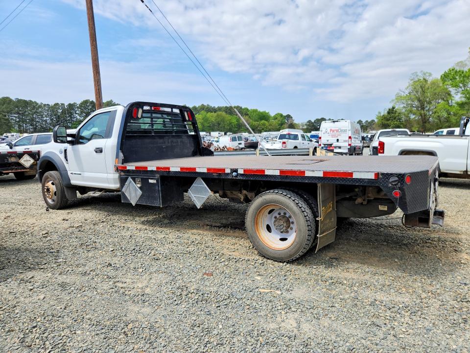 2018 Ford F550 Super Duty Flatbed Truck