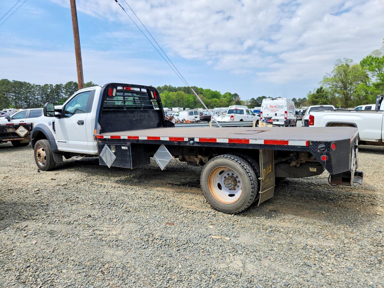 2018 Ford F550 Super Duty Flatbed Truck