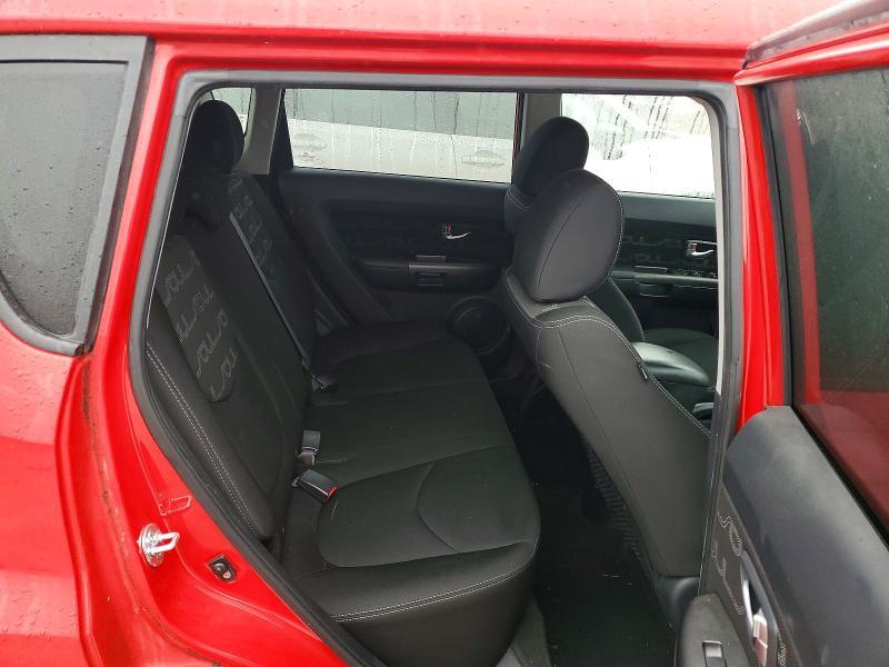 2013 KIA Soul +