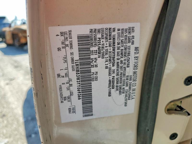 2000 Lincoln Town car Cartier