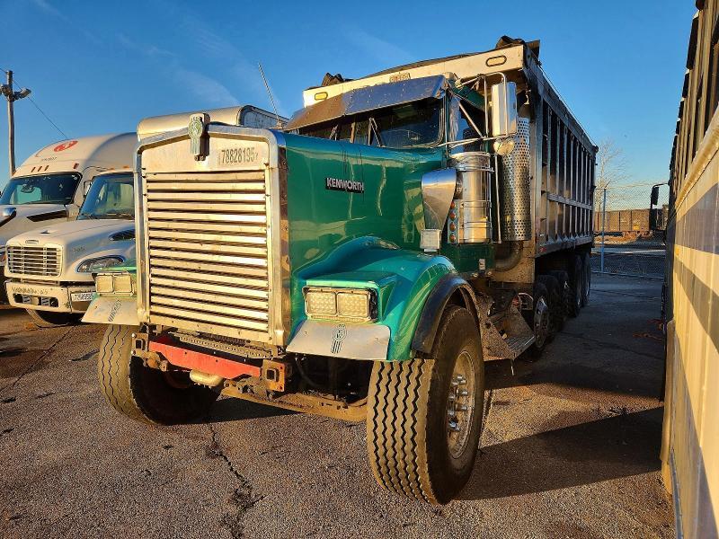 2001 Kenworth W900 Dump Truck