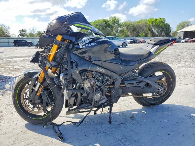 2023 Suzuki GSX-R1000