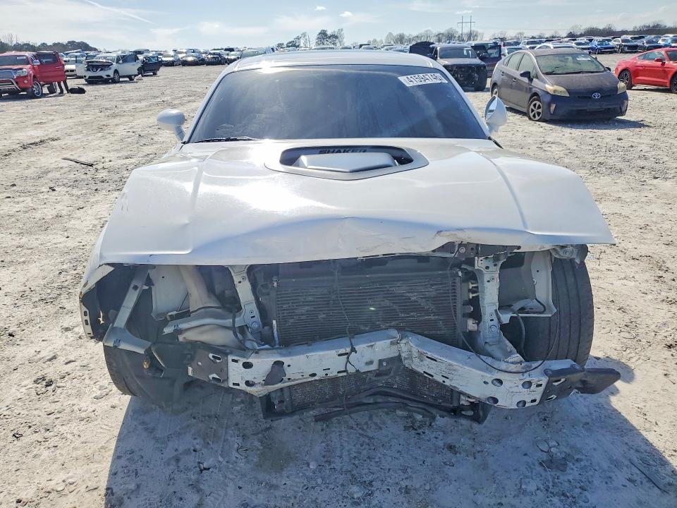 2018 Dodge Challenger r