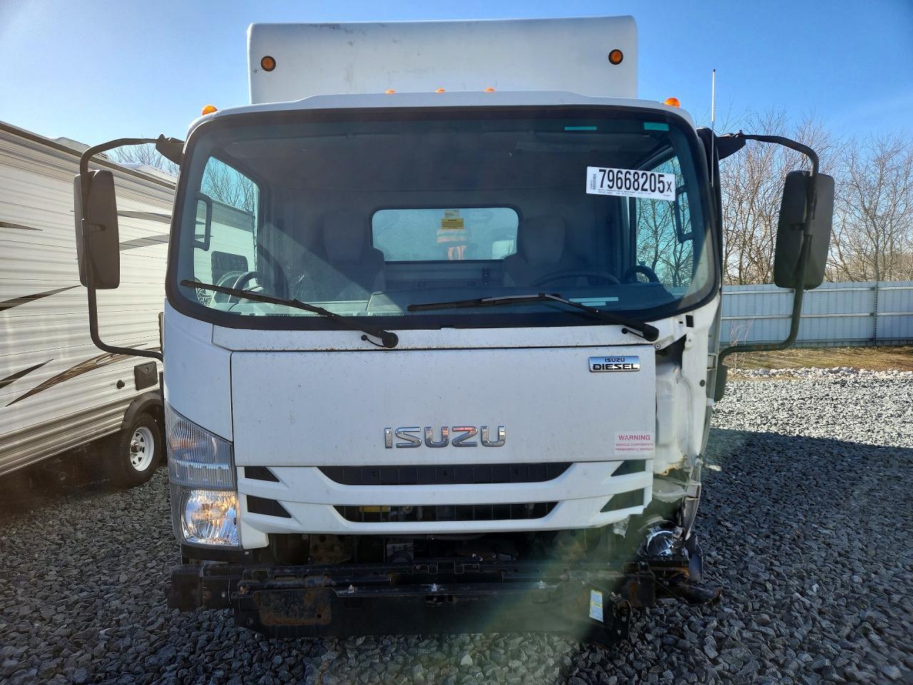 2017 Isuzu NPR HD BOX Truck