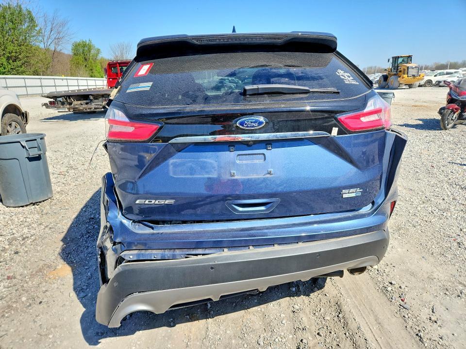 2019 Ford Edge sel
