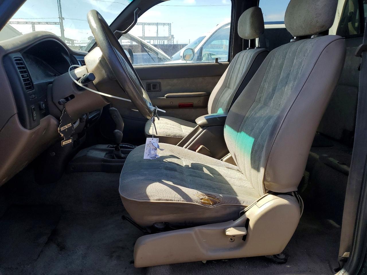 2000 Toyota Tacoma Base