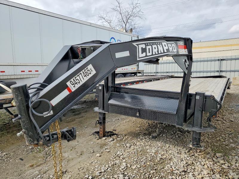 2025 CMI 2025 Corn PRO 20+5 Equipment Trailer