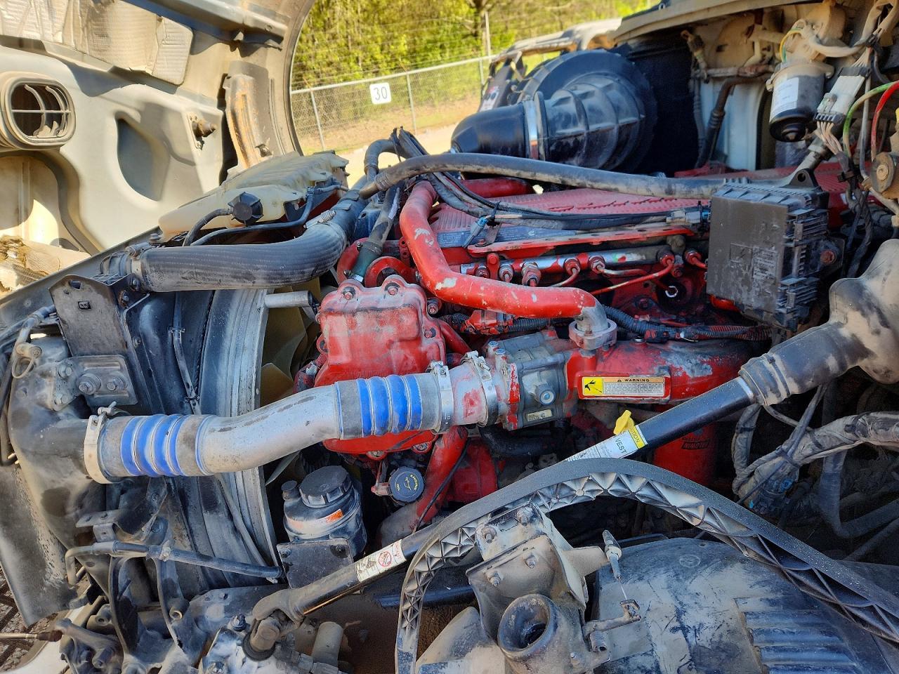 2014 Volvo VNL Semi Truck