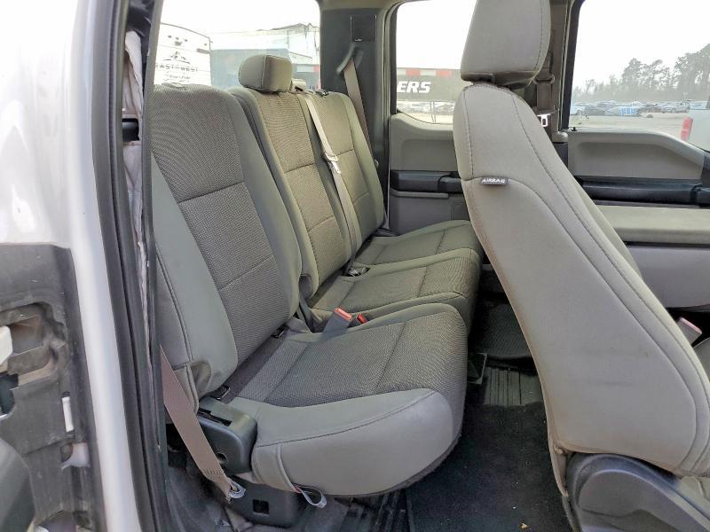 2019 Ford F350 Super-TOW Truck