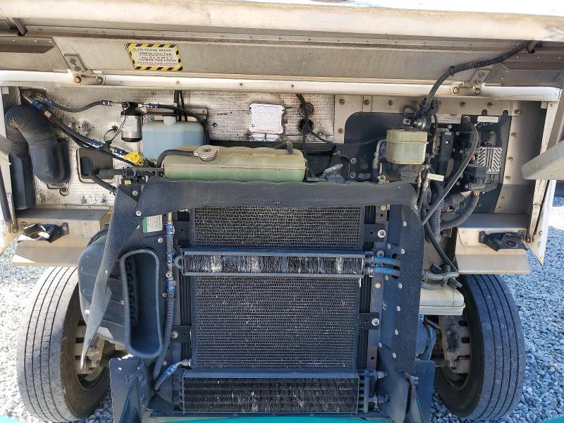 2015 Freightliner MT45 G Delivery Truck