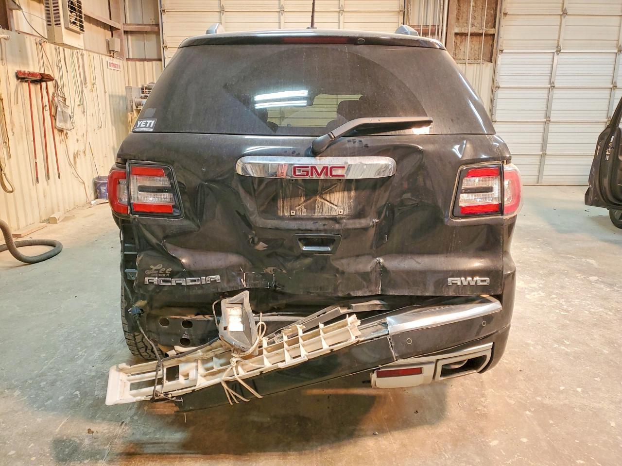 2016 GMC Acadia Denali