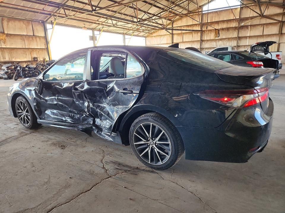 2021 Toyota Camry se