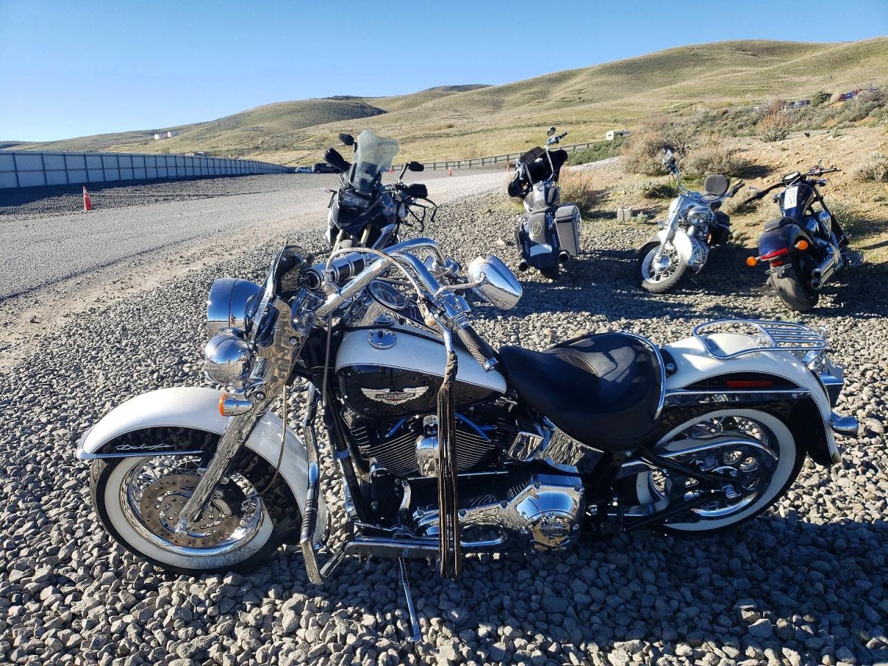 2005 Harley-Davidson Flstni