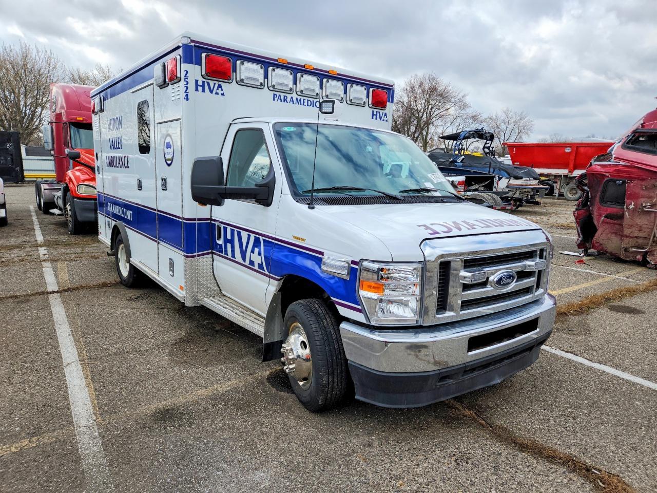 2025 Ford E450 Ambulance