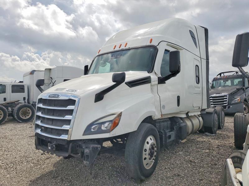 2022 Freigliner 2022 Freightliner Cascadia 126 Semi Truck