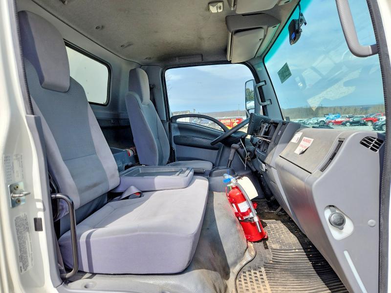 2019 Isuzu NPR HD BOX Truck