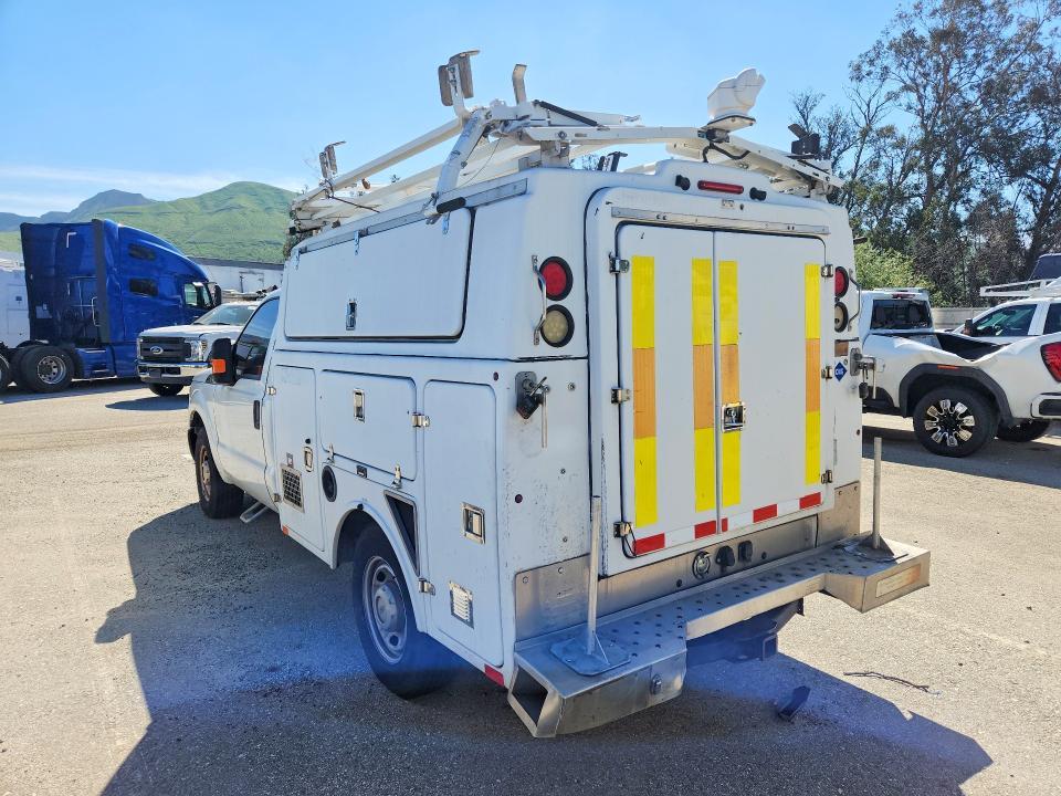2013 Ford F350 cng 2X4
