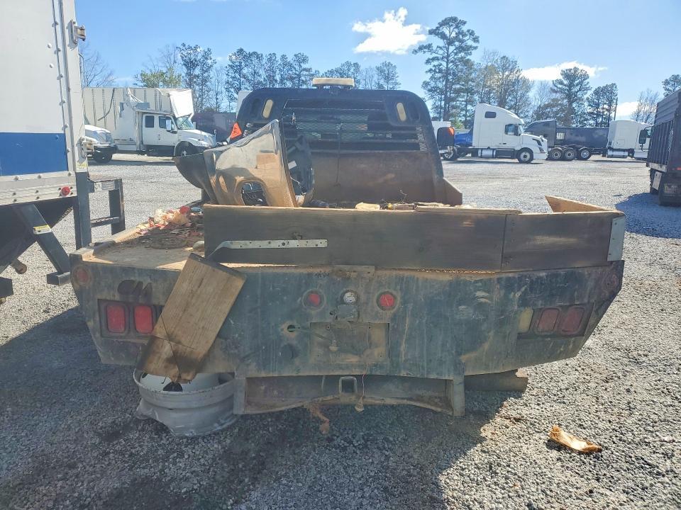 2011 Dodge RAM Chassis Cab Flatbed Truck