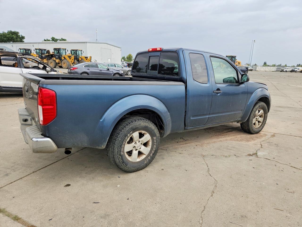 2013 Nissan Frontier SV V6
