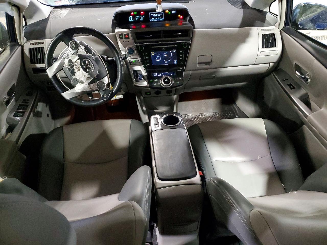 2015 Toyota Prius v Five