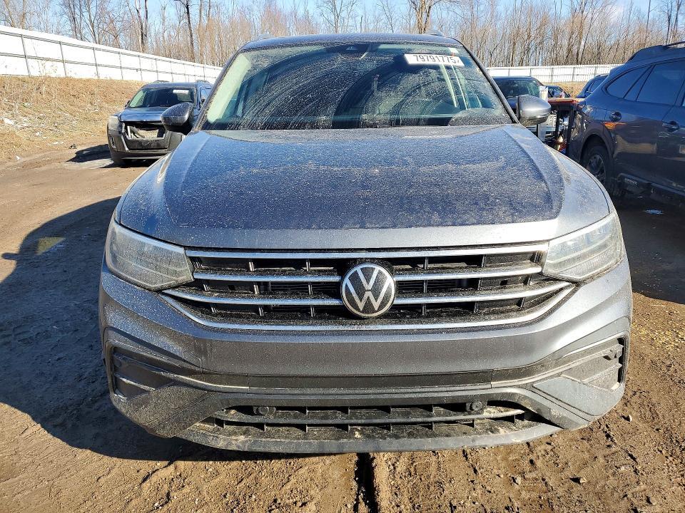 2022 Volkswagen Tiguan se