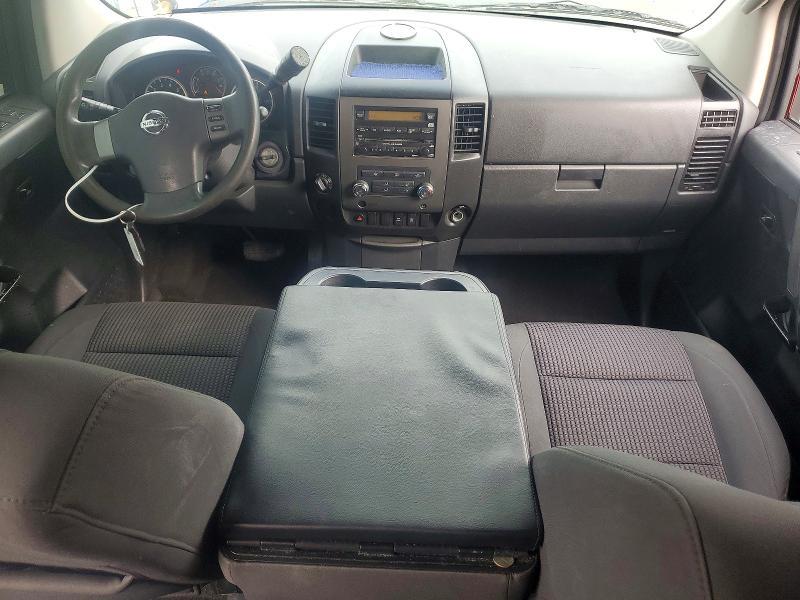 2010 Nissan Titan SE