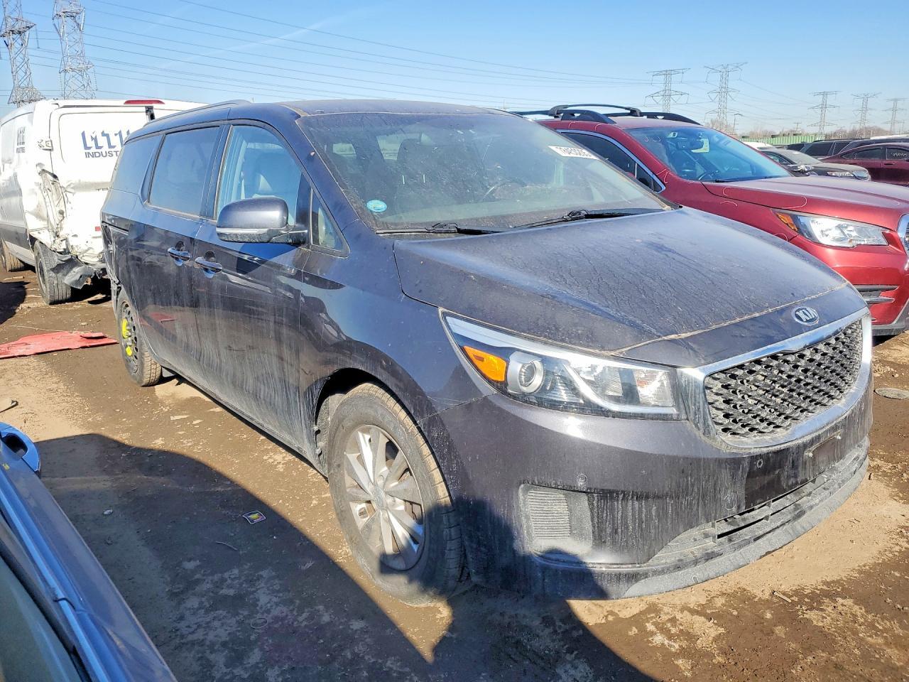 2017 KIA Sedona lx