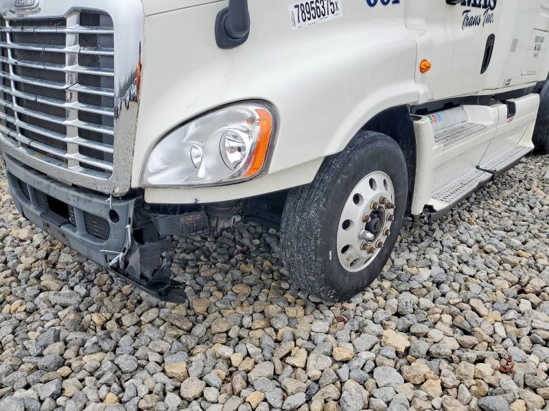 2013 Freigliner Cascadia 125