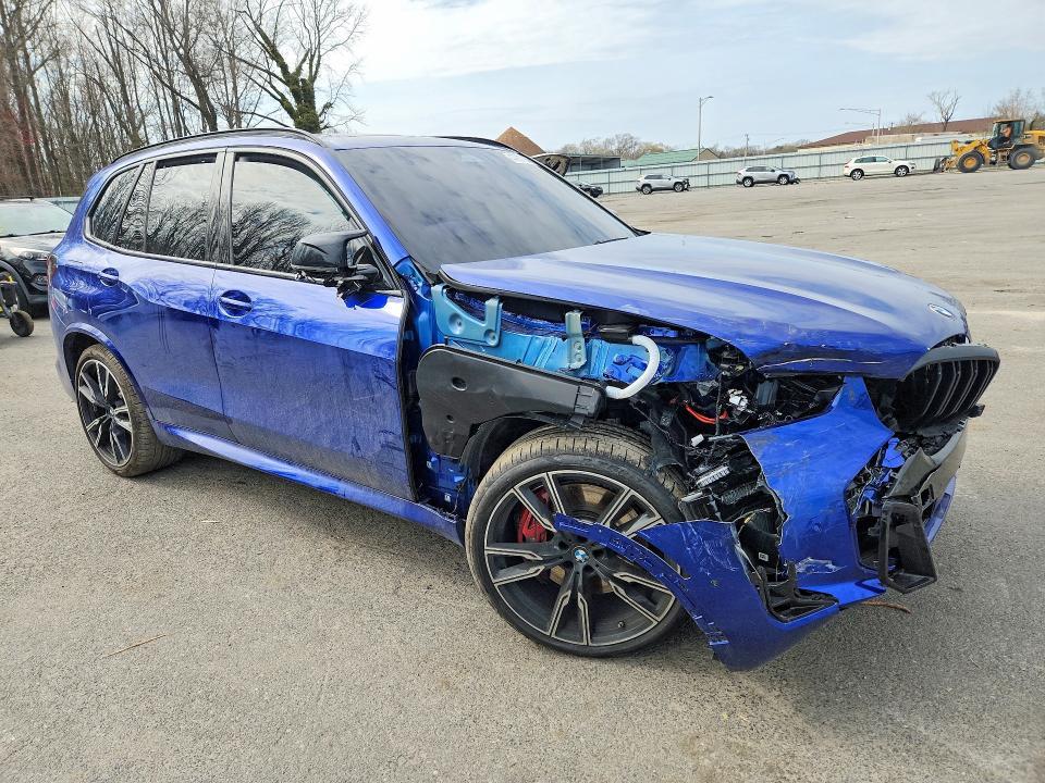 2026 BMW X5 M60i