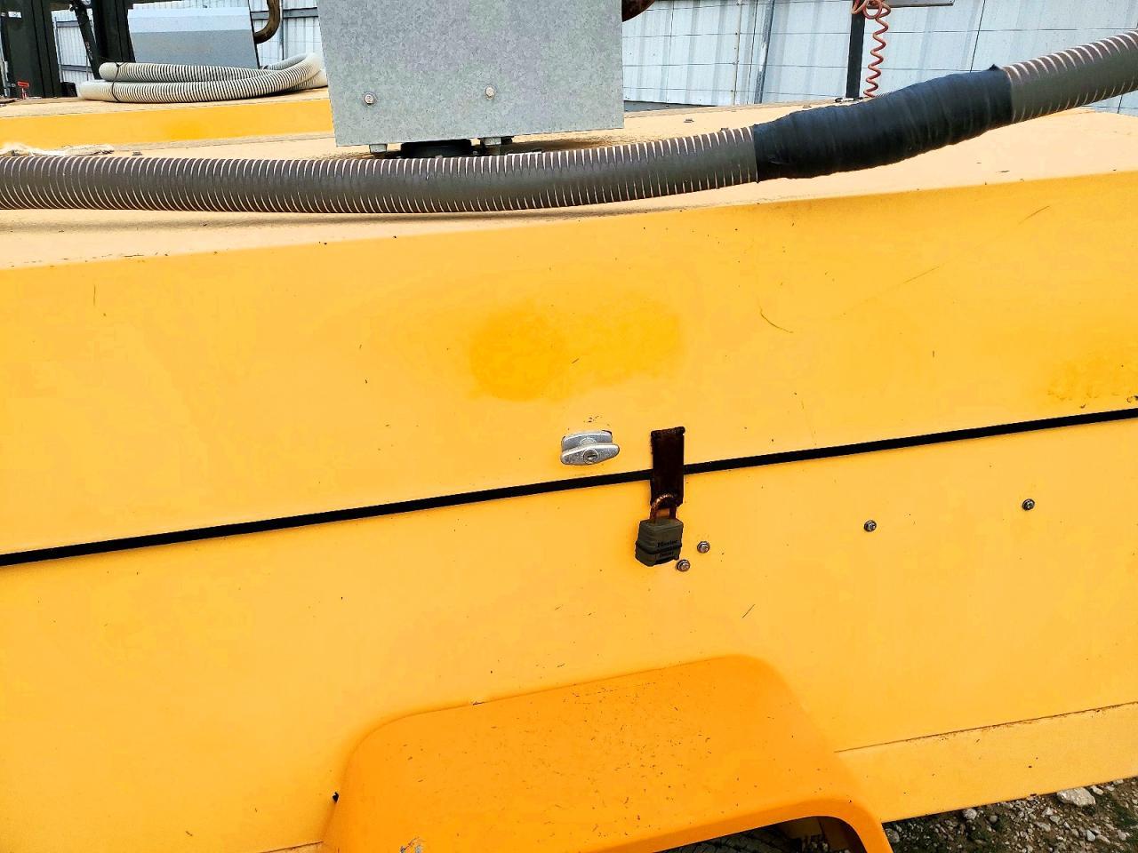 1999 Fene 1999 Team Fenex F-101 KP Manhole Support Trailer