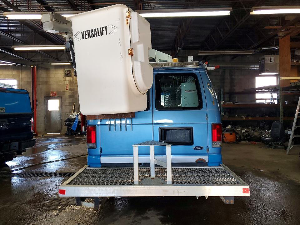 2010 Ford Econoline E350 Super Duty van