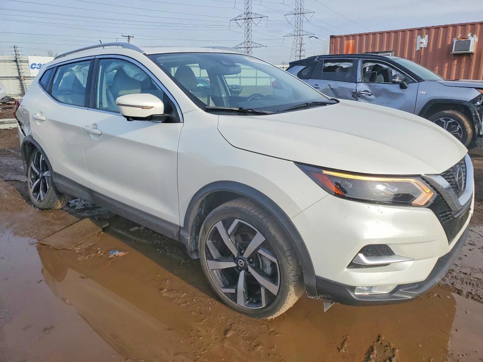 2022 Nissan Rogue Sport sl
