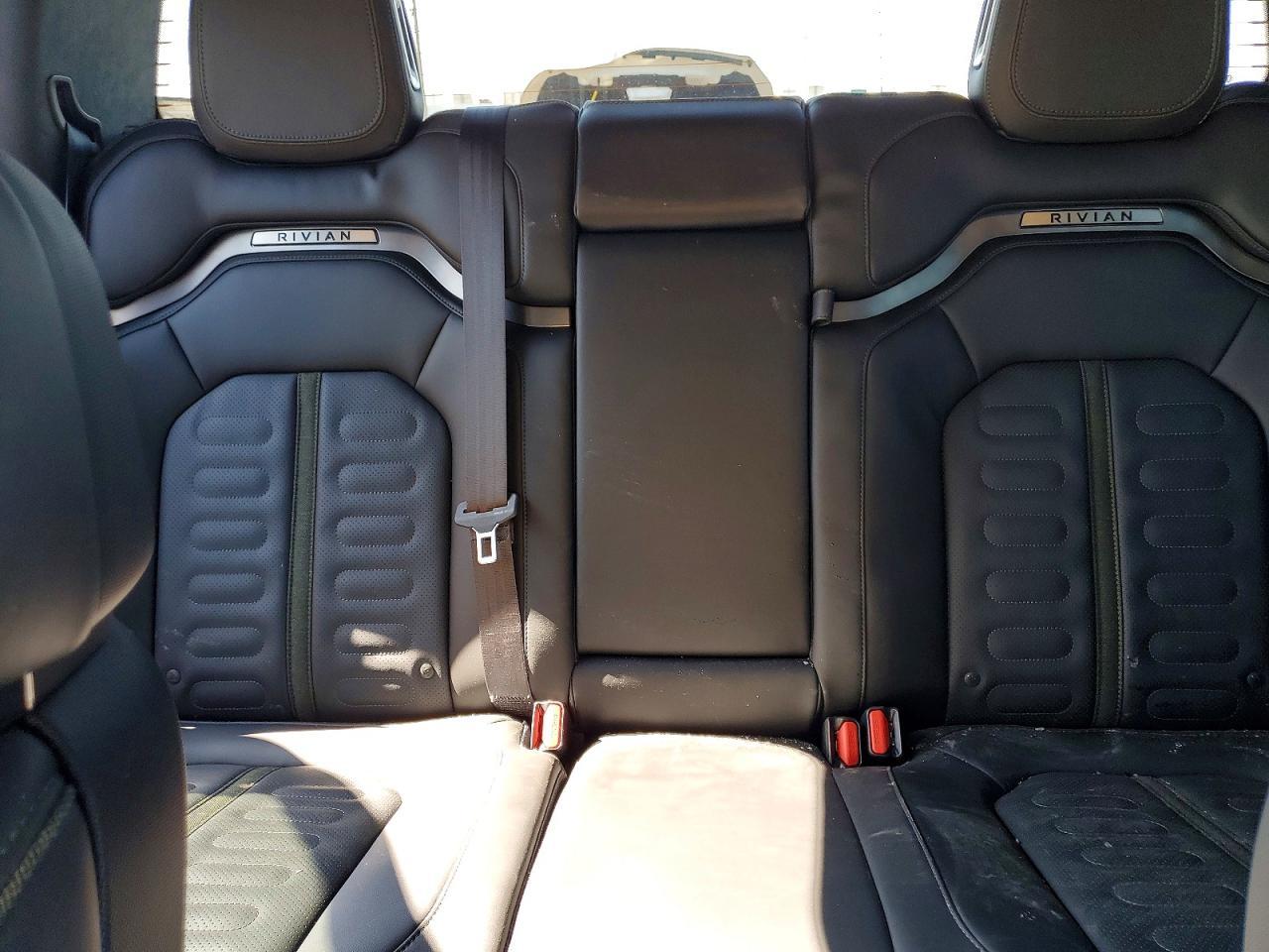 2023 Rivian R1T Adventure