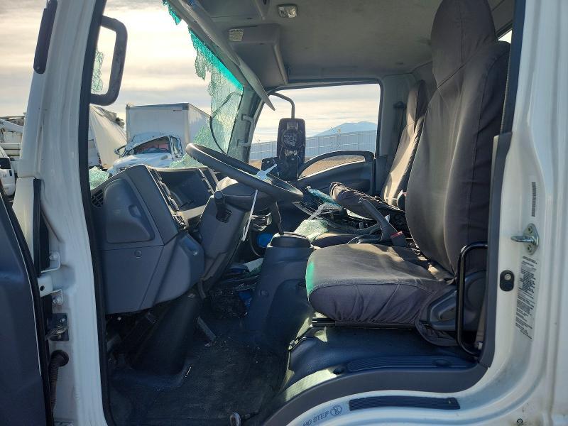 2017 Isuzu NPR HD BOX Truck