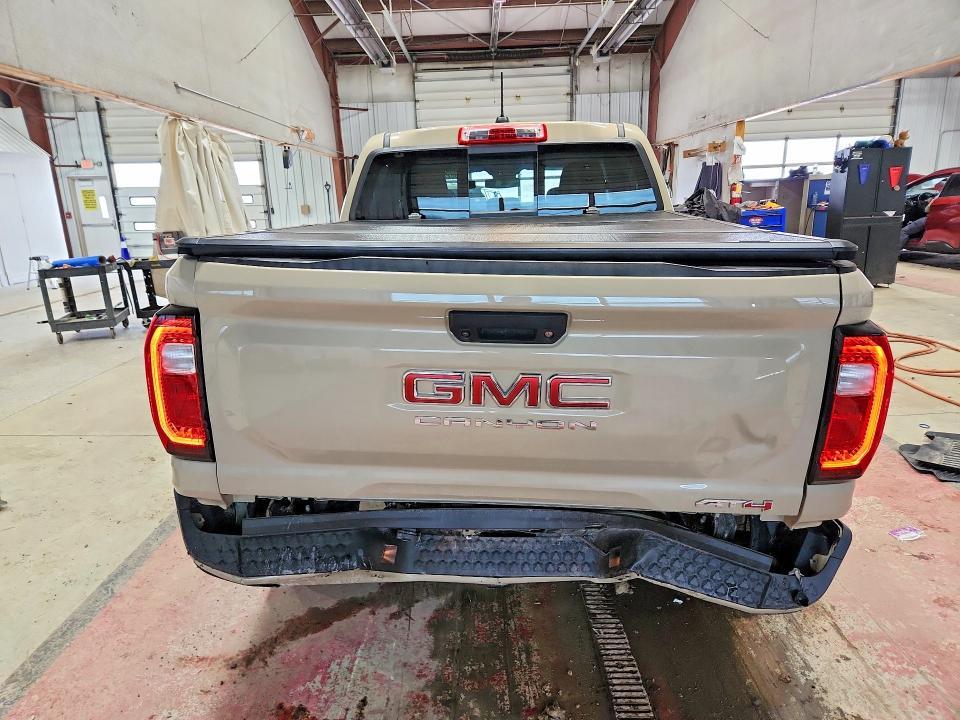 2024 GMC Canyon AT4