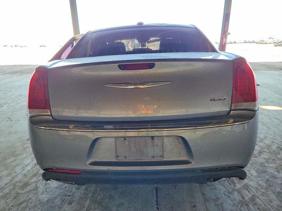 2017 Chrysler 300 Limited