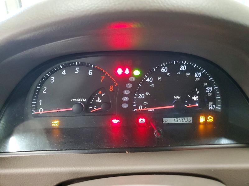 2004 Toyota Camry le