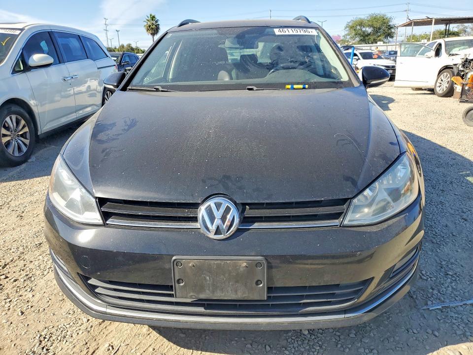2015 Volkswagen Golf Sportwagen tdi s