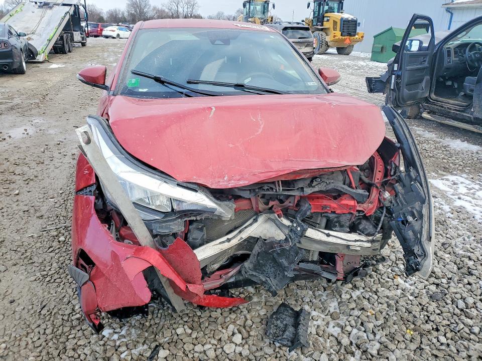 2021 Toyota C-hr xle