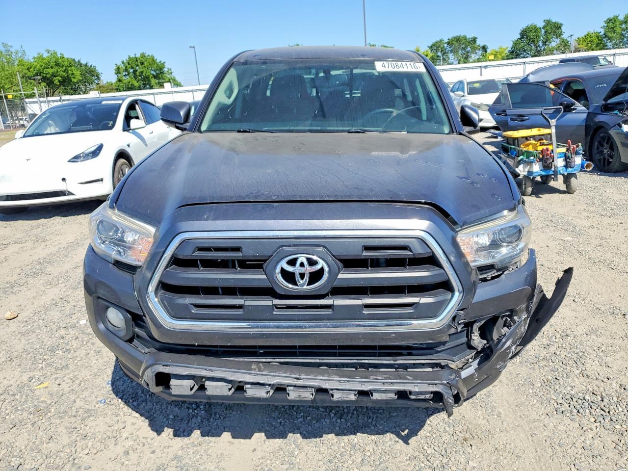 2017 Toyota Tacoma SR5 V6