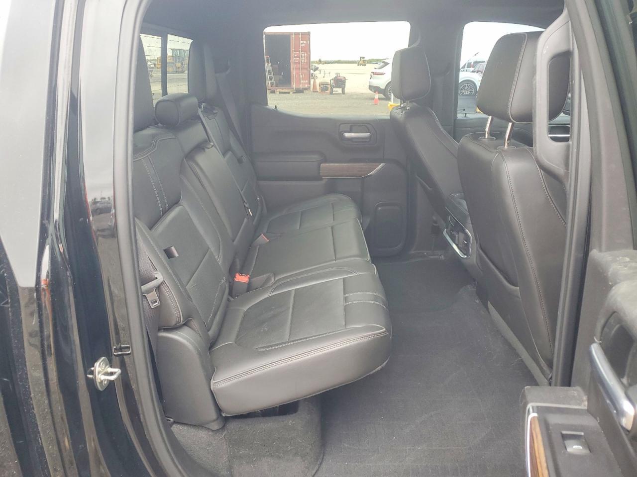 2019 Chevrolet Silverado K1500 High Country