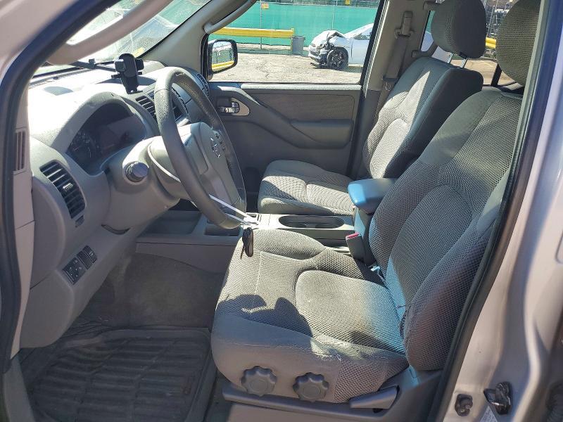 2005 Nissan Frontier SE