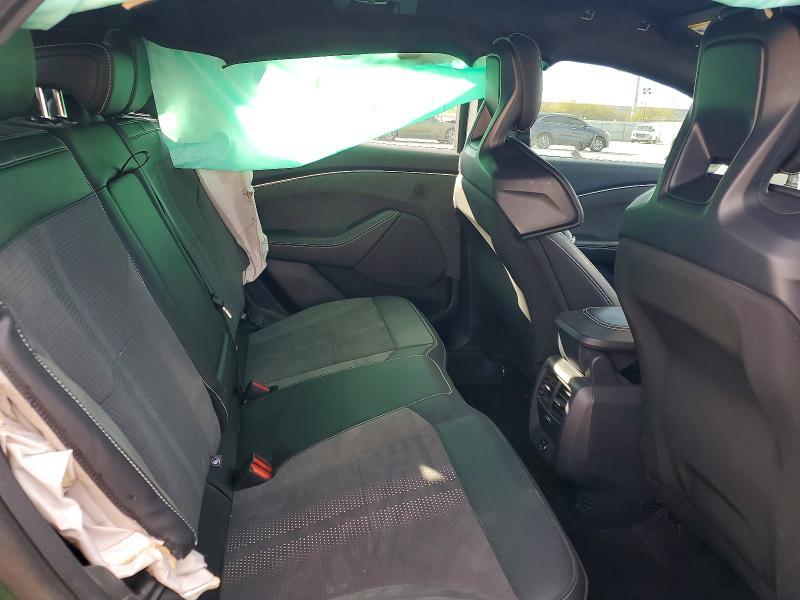 2024 Ford Mustang Mach-e gt