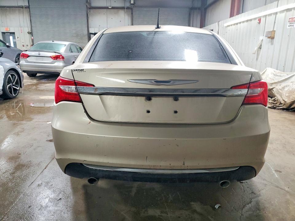 2013 Chrysler 200 Limited