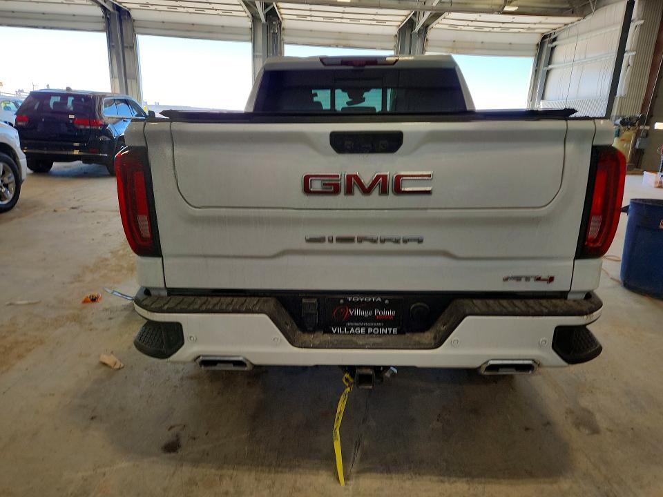 2023 GMC Sierra K1500 AT4